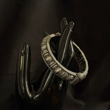 Segmented Cuff