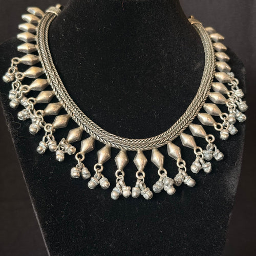 Pointed-Drop Collar Necklace