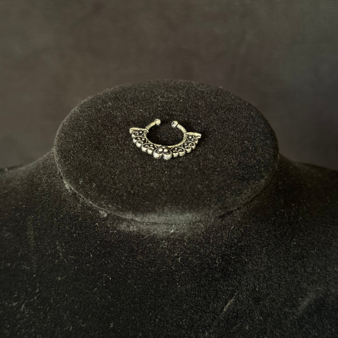 Anti Septum Nose Ring – Scroll Wing Clip-On