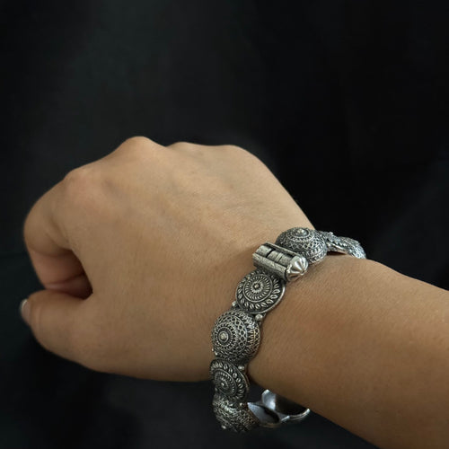 Medallion Link Bracelet