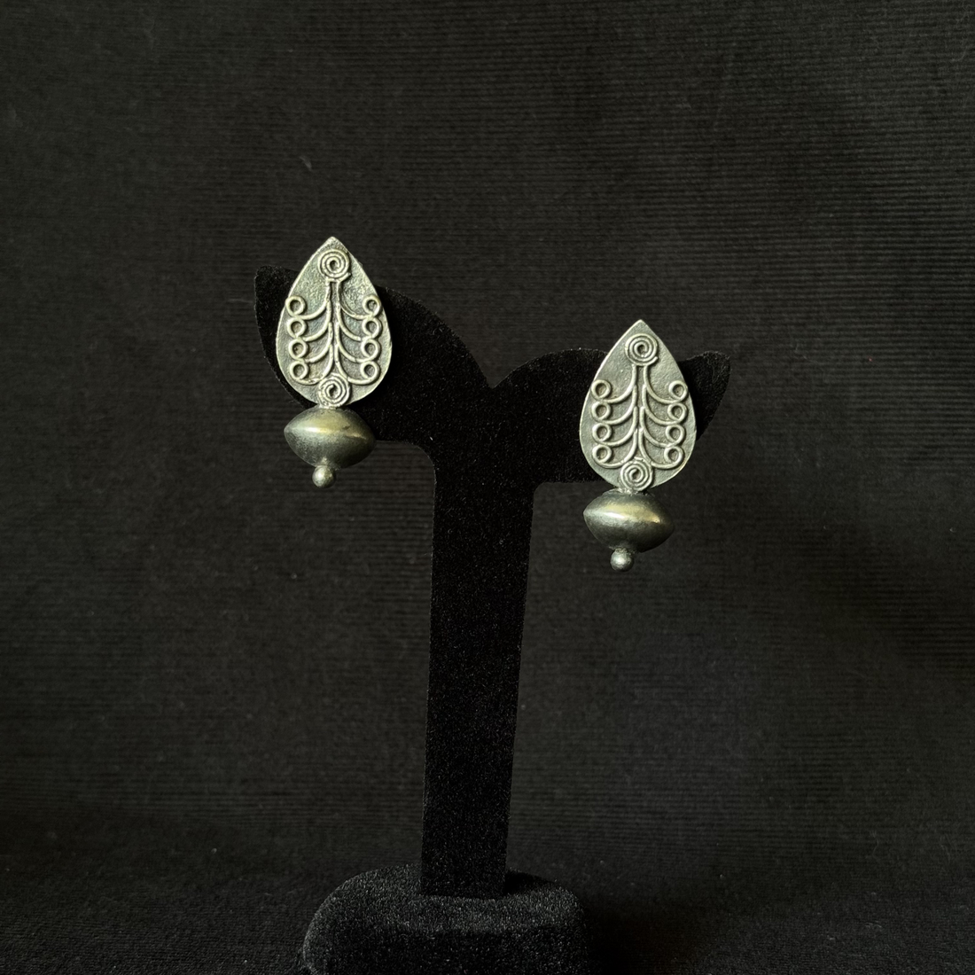 Oxidized brass leaf motif dome drop earrings
