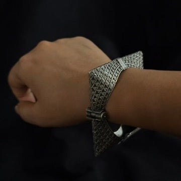 Shield Cuff