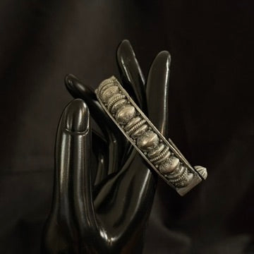 Segmented Cuff