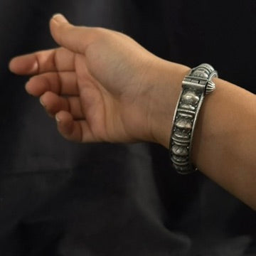 Segmented Cuff