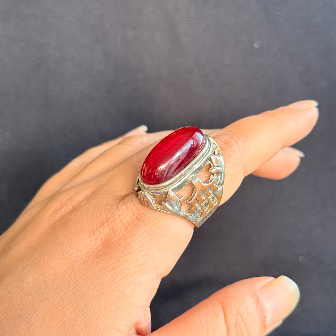 Vintage Large Ruby-Red Cabochon Openwork Ring