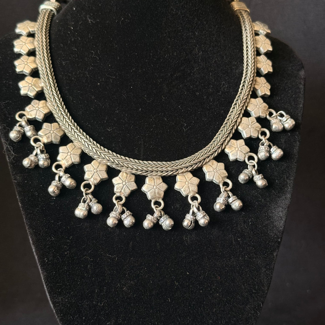 Geometric Flower Fringe Necklace