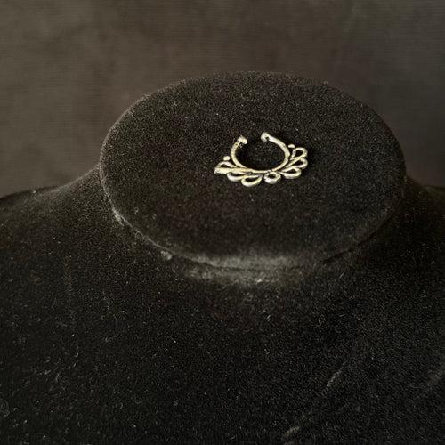 Anti Septum Nose Ring – Lotus Petal Clip-On