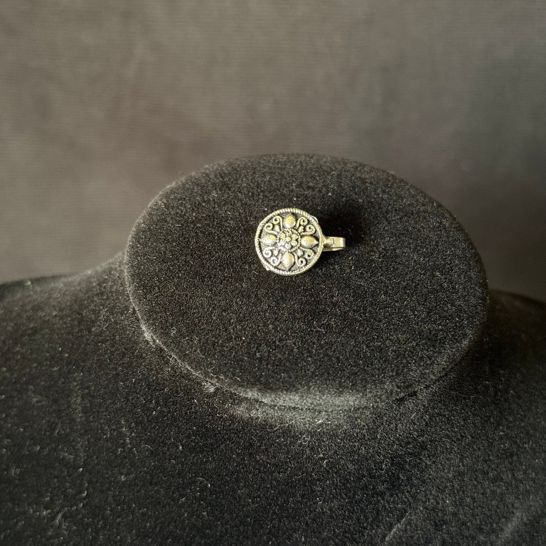 Anti Nose Rings – Clip-On Nose & Ear Cuffs