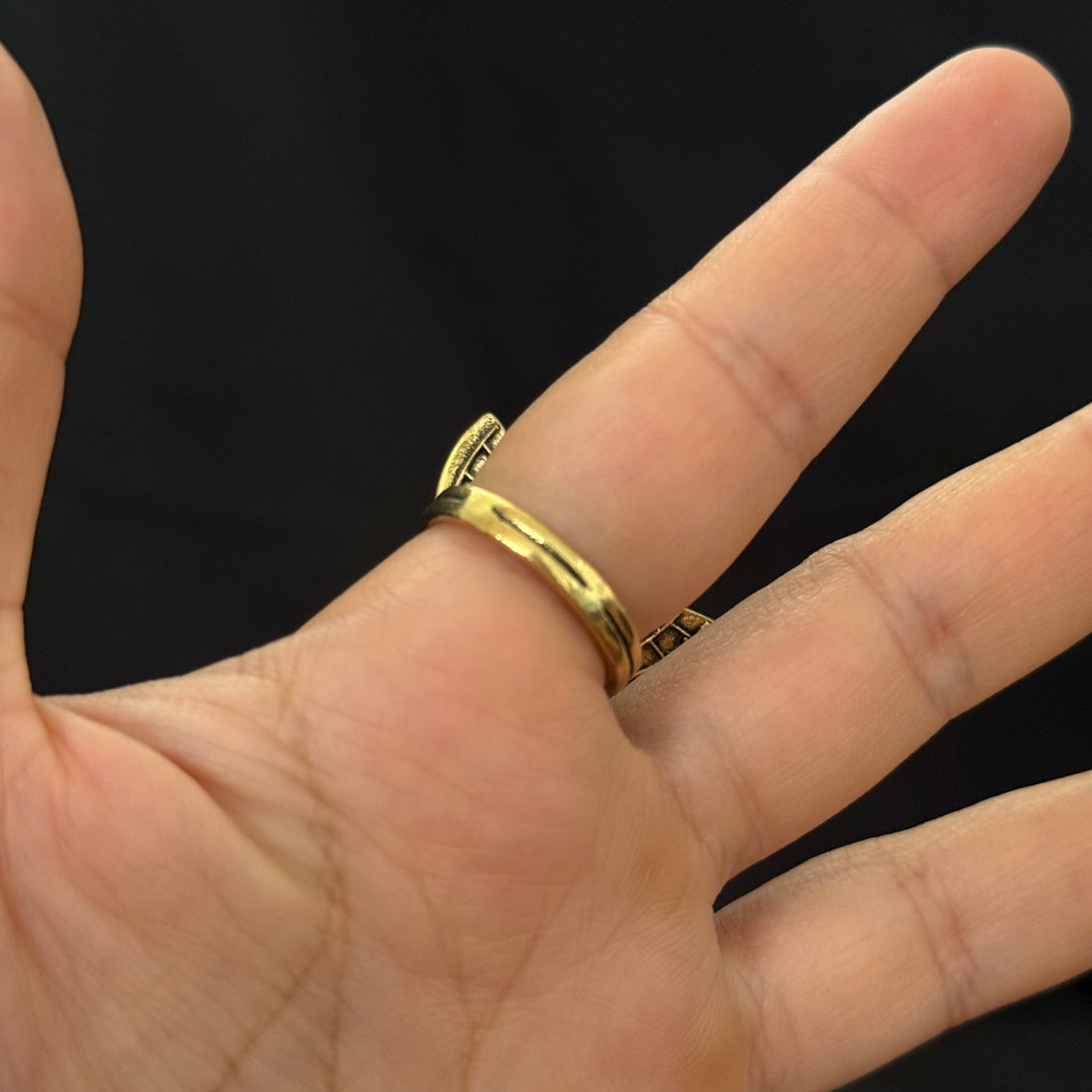 Cicada Stone-Eye Ring