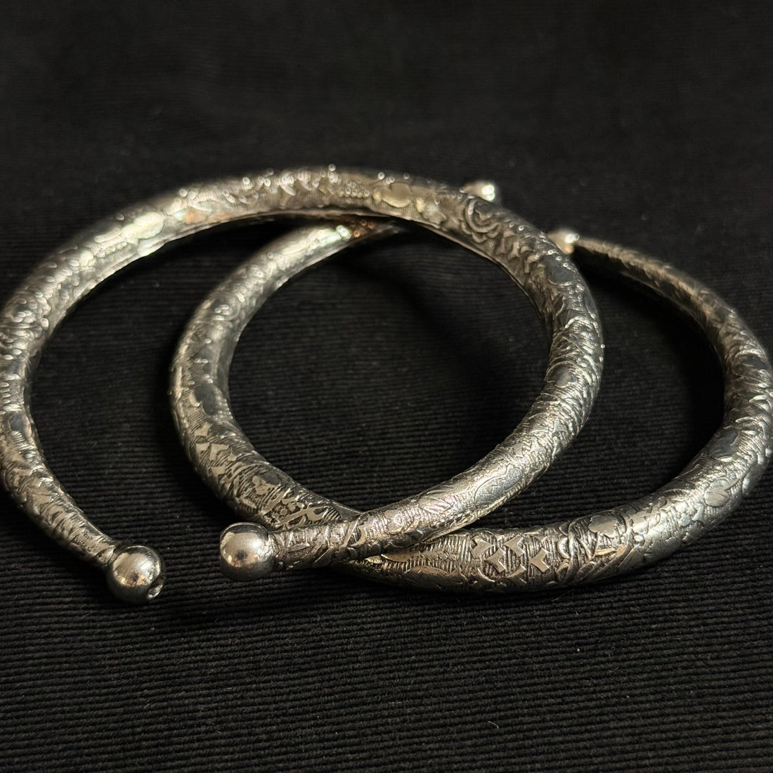 Mixed engraved boot cuff styles