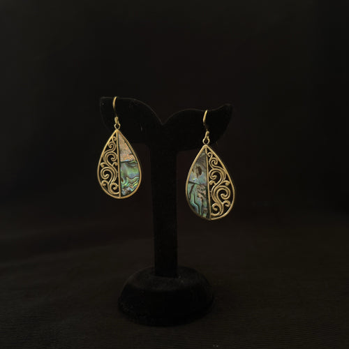 Filigree half-teardrop brass earrings with abalone shell